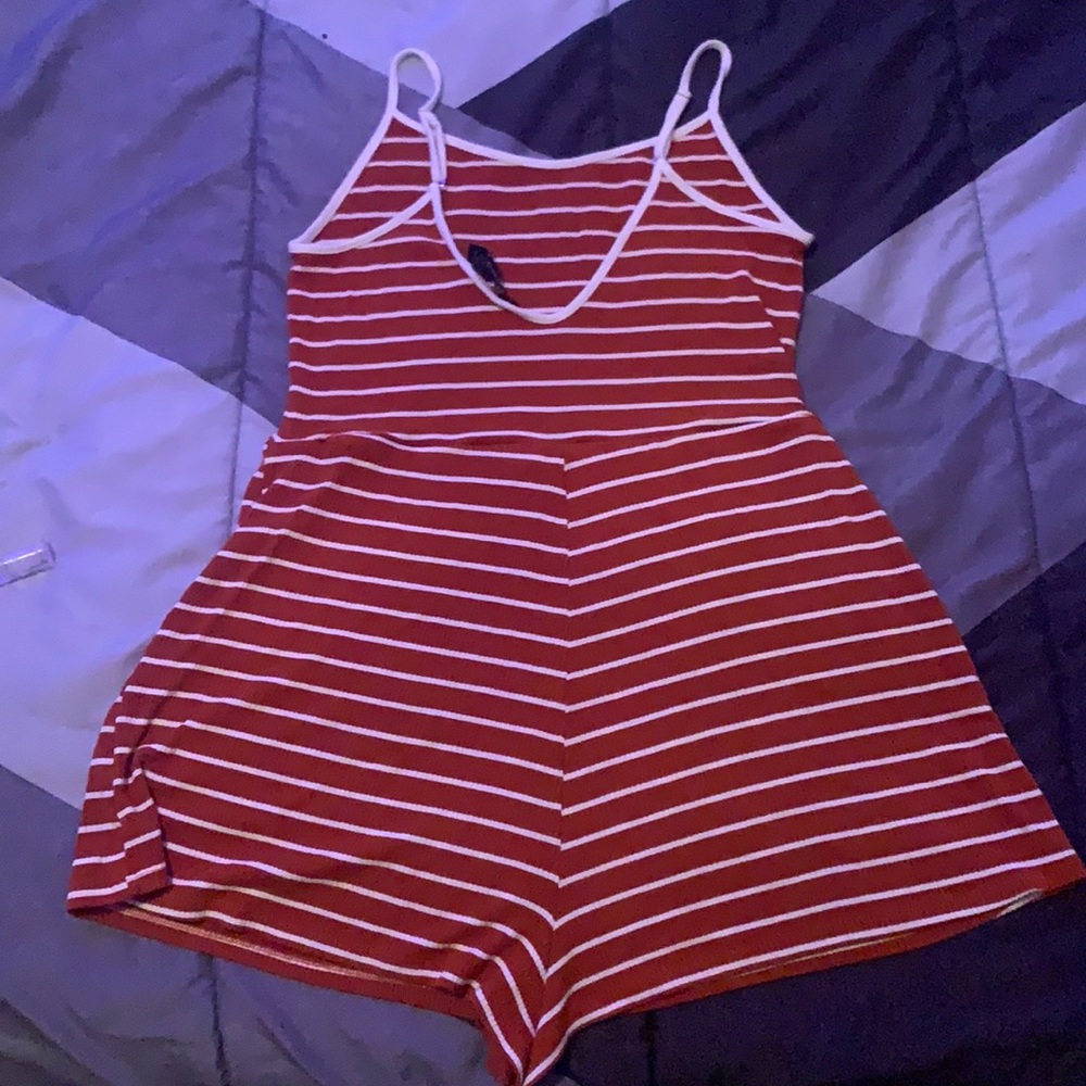I have this summer one piece that doesn’t fit me.